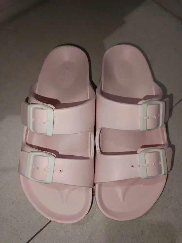 SANDAL SANTAI WANITA