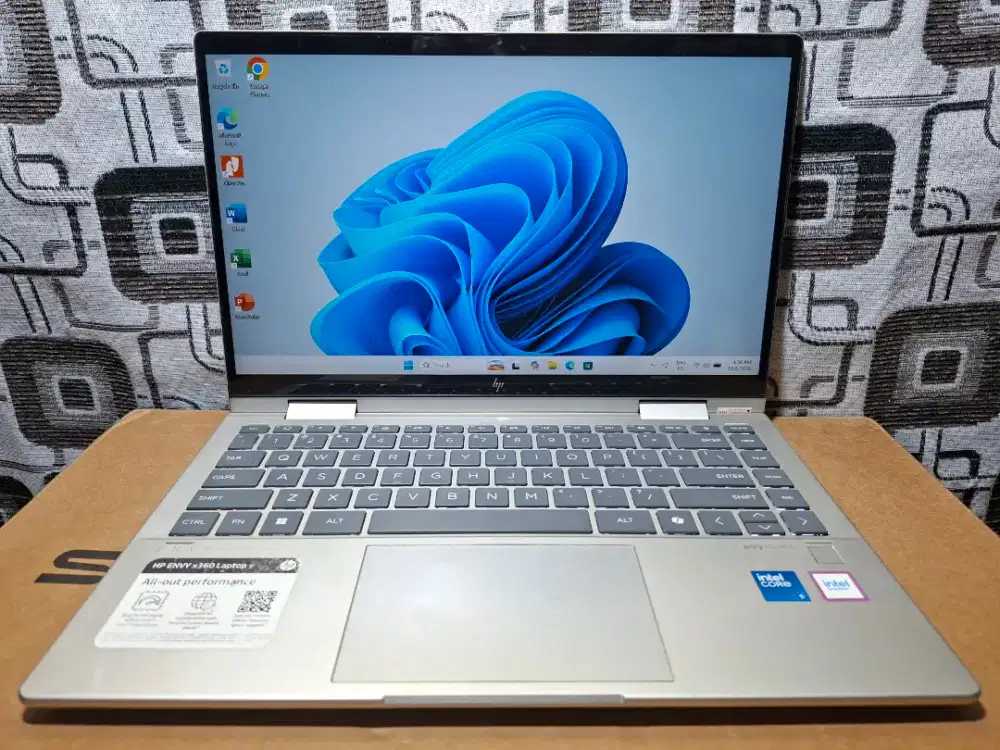 Laptop Hp Envy X360 Flip Touchscreen Core 5 120 Raptor Lake key nyala