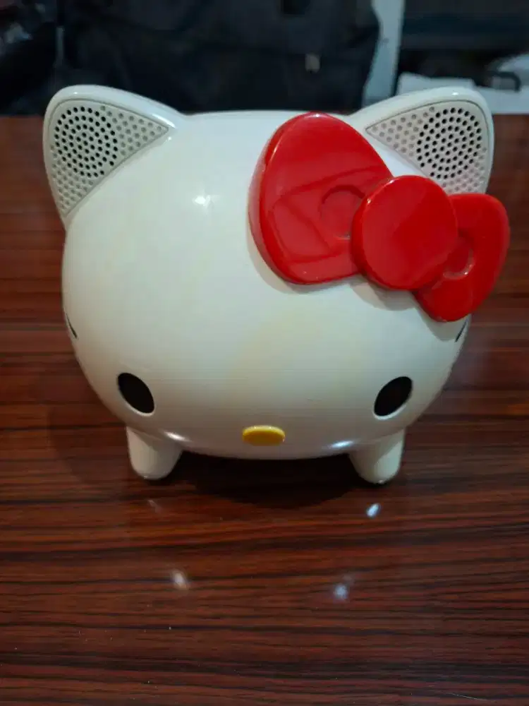 Hello kitty speaker original prelove