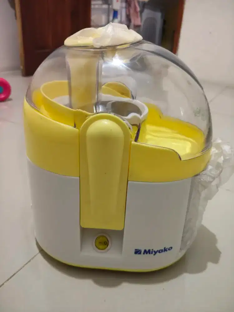 Juicer Miyako Like New