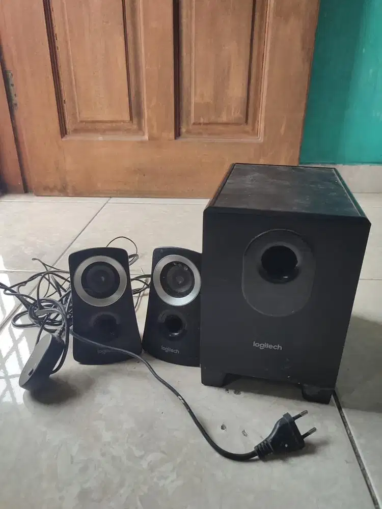 Speaker Logitech Z313