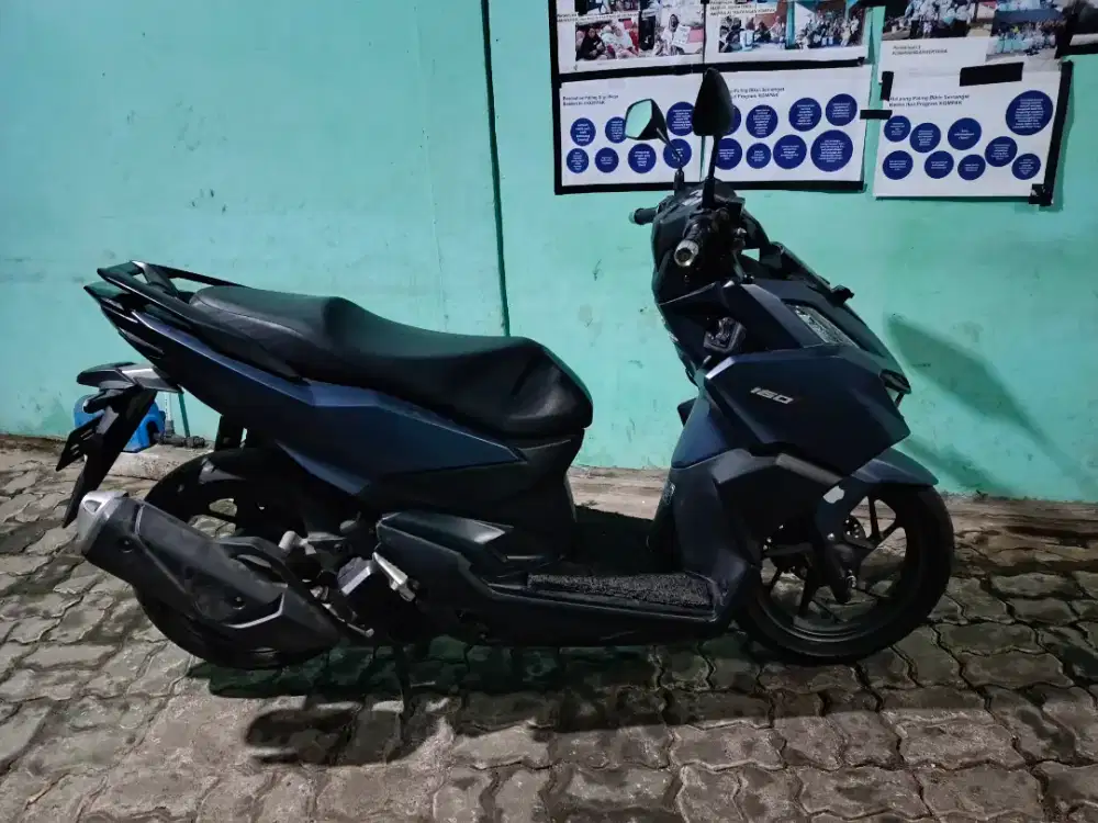 VARIO 160 CBS TAHUN 2024