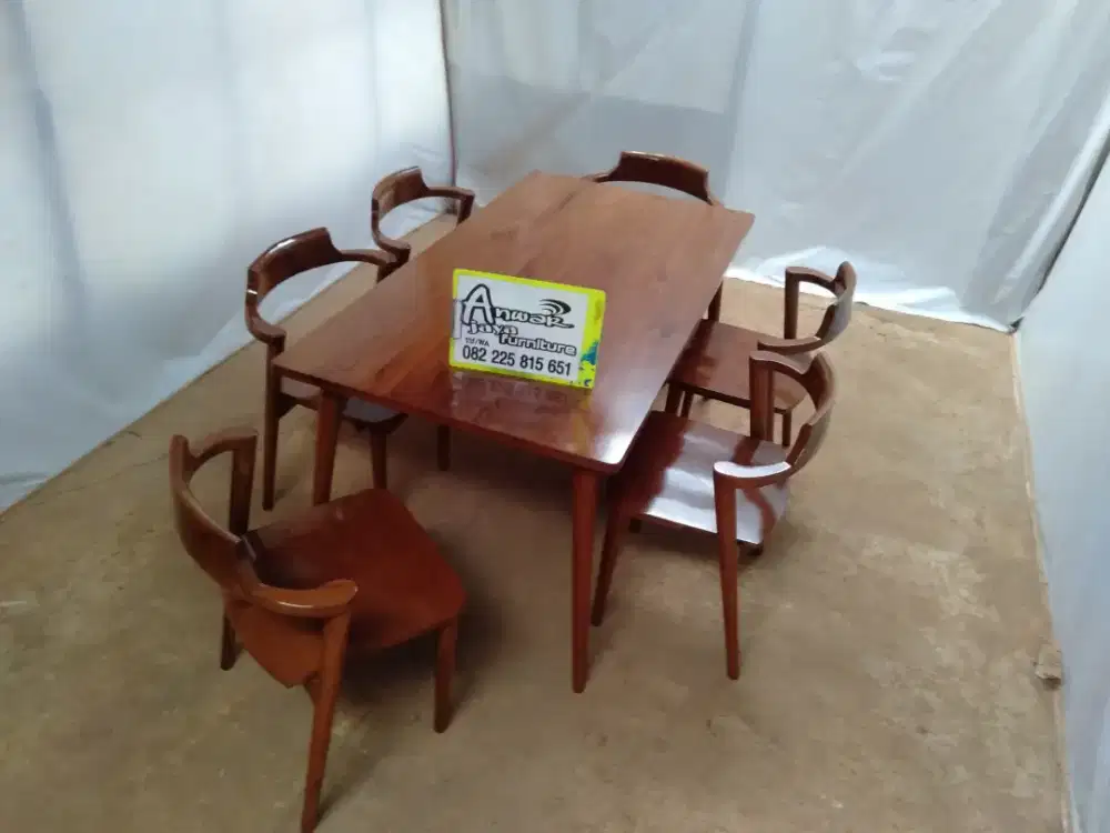 Meja makan herosima minimalis full kayu jati