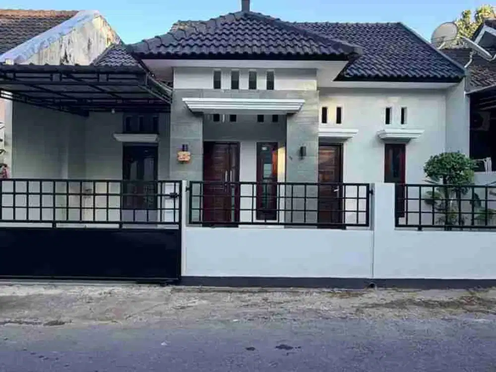 RUMAH CANTIK LIMASAN MODERN LOKASI STRATEGIS TEPI JALAN DI TAJEM MAGUWOHARJO DEPOK SLEMAN