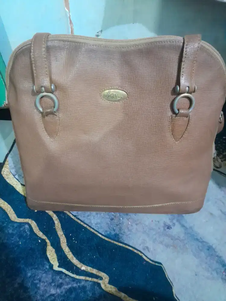 Tas kulit jadul