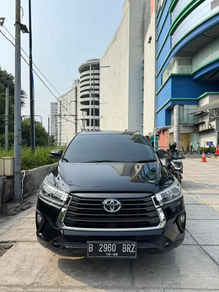 Innova V Luxury Captain seat Tgn1 Km30Rb bensin istimewa Cash termura