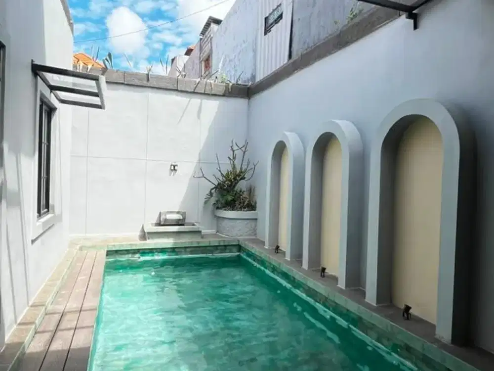 Dijual - Villa Fully Furnished dengan Private Pool di Jimbaran