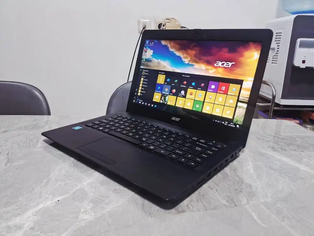 ACER 14 Z1402 4GB SSD ReadyUp Laptop Sekolah Kuliah Kerja Ok Grnsi