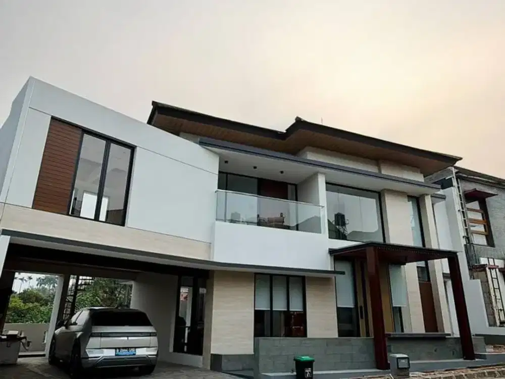 AN EXCLUSIVE PRIVATE VILLA RESIDENCE CIRENDEU TANGERANG SELATAN