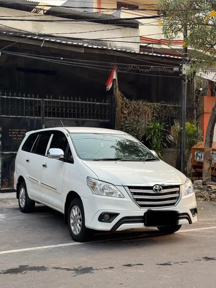 Kijang innova E plus 2015 matic bensin