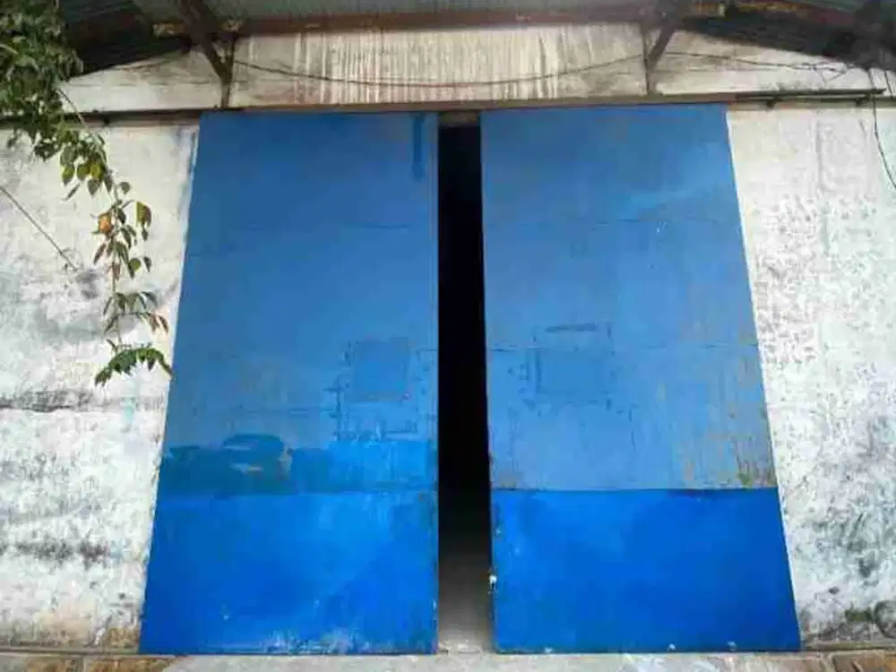 pergudangan margomulyo permai dekat pintu TOL tandes surabaya