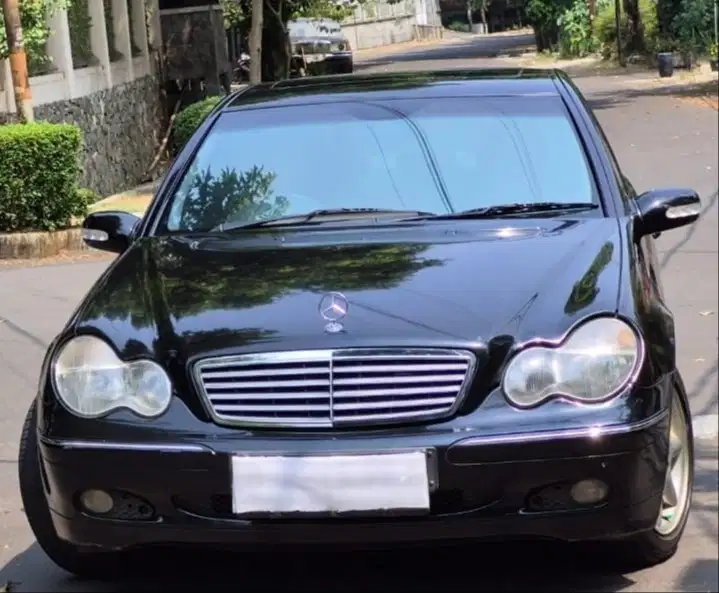 Merci Type C240 Tahun 2004