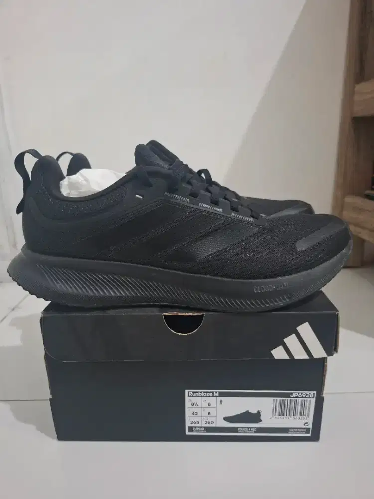 Sepatu running adidas runblaze original 100% like new