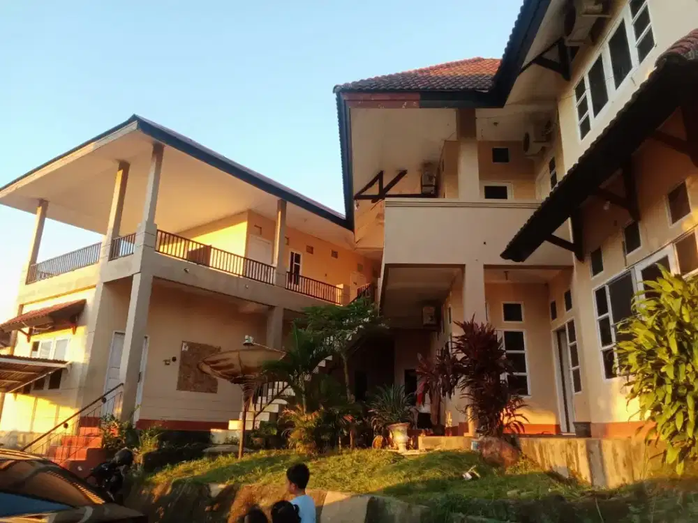 Dijual guest house/kos