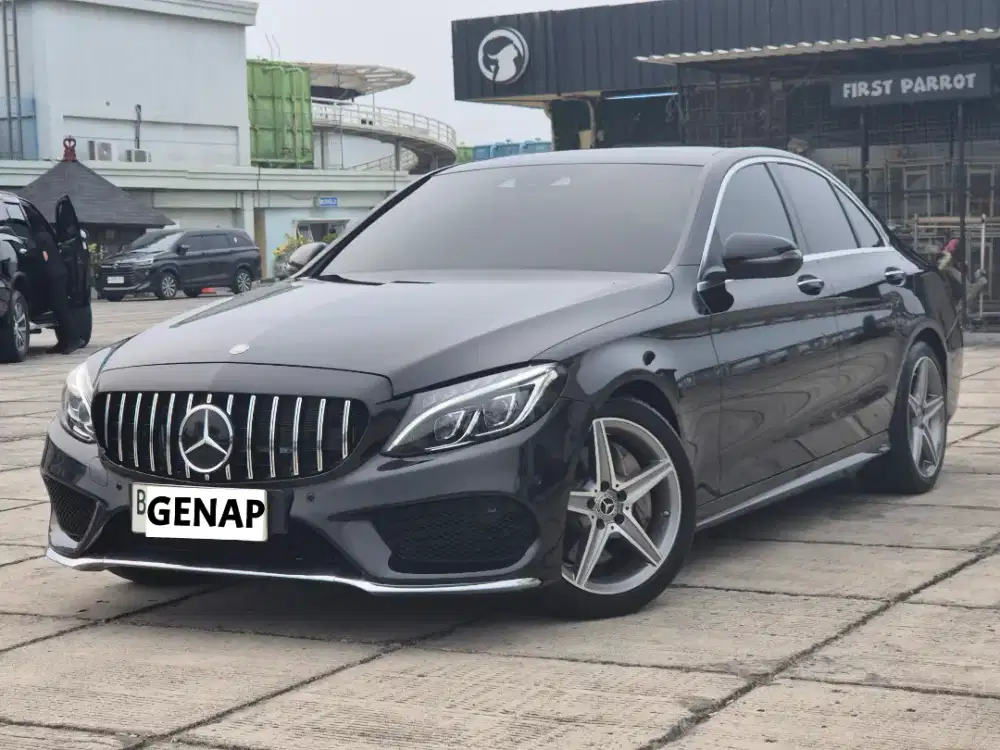 (Odo 41rb) Mercedes Benz Merc C300 AMG Line 2.0 AT 2017 Bisa Dp Minim