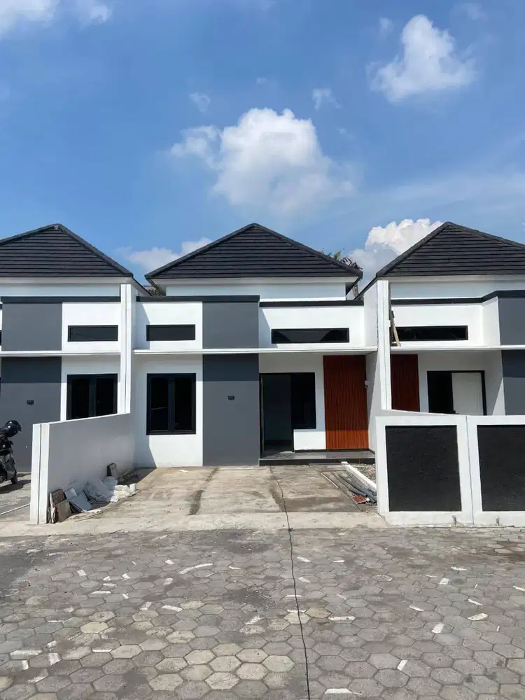 dijual  Rumah dekat ada majapahit semarang