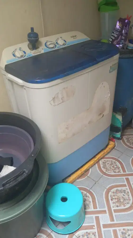DIJUAL MESIN CUCI AQUA 7KG