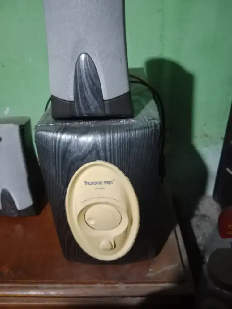 Speaker aktif bluetooth