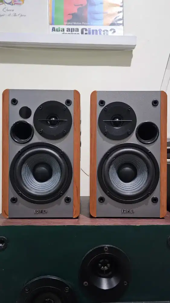 EDIFIER SPEAKER R1280DB ACTIVE SPEAKER.