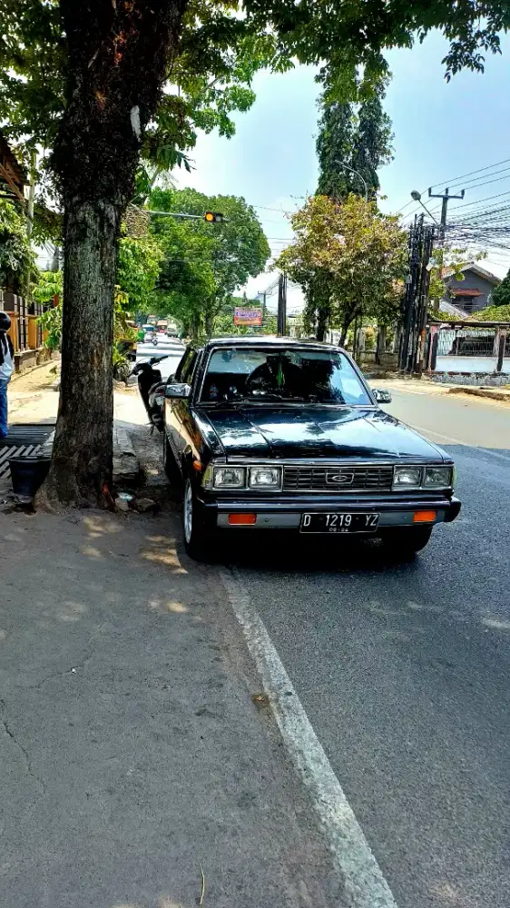 Mobil Classic toyota corona 2000 tahun 1979