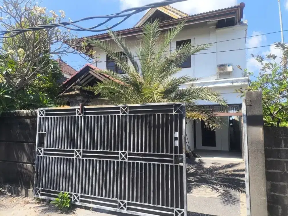 Rumah 8 Kamar Tidur di Renon Denpasar Bali – Cocok untuk Hunian atau Guest House
