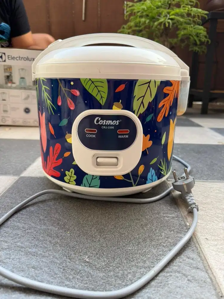 Cosmos rice cooker (bekas)