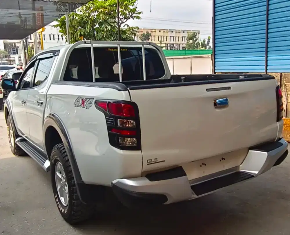 Triton GLS 4x4 D.cabin