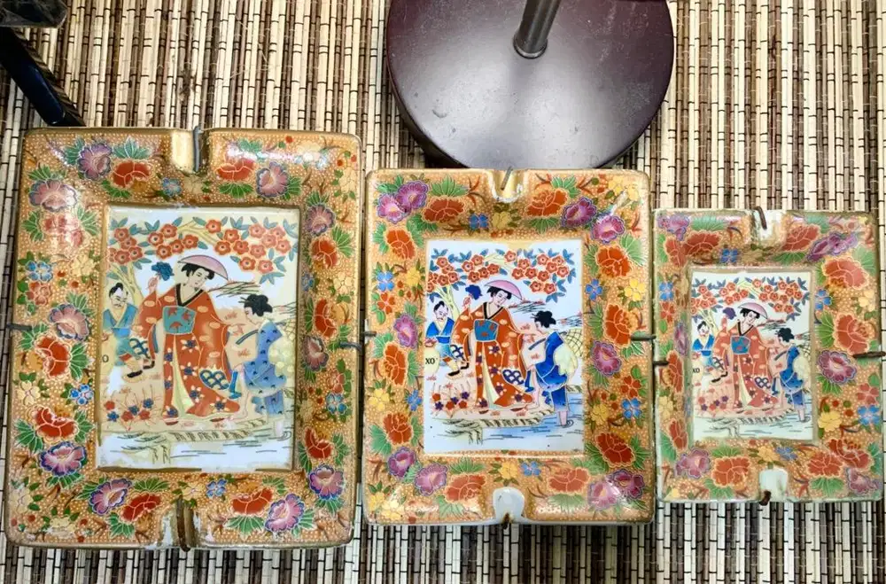 Hiasan Dinding Satsuma
