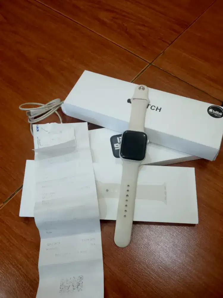Apple watch SE gen 2  ( 44mm ) resmi