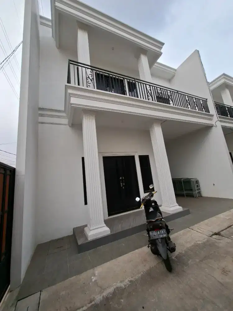 Jual rumah 2 lantai siap huni