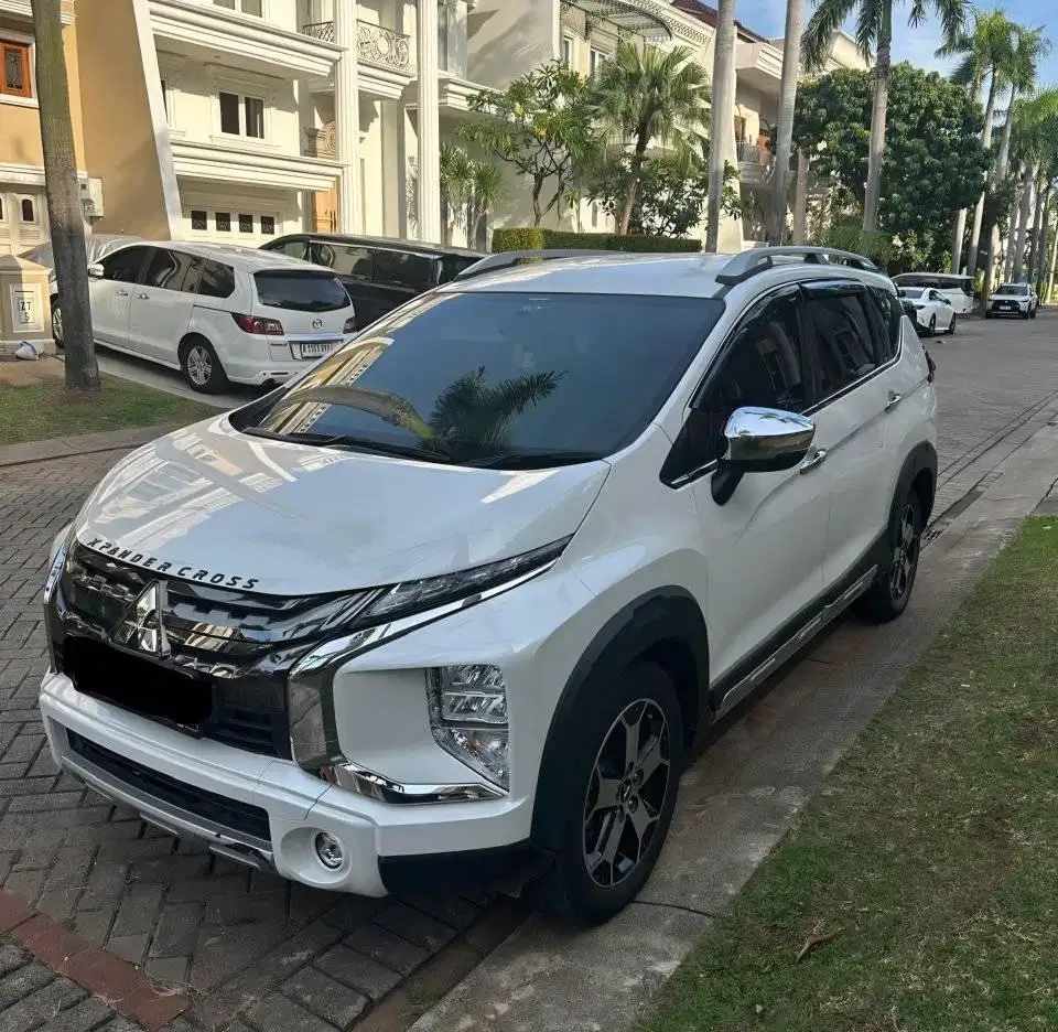 Xpander Cross 2021 Putih Cash Termurah
