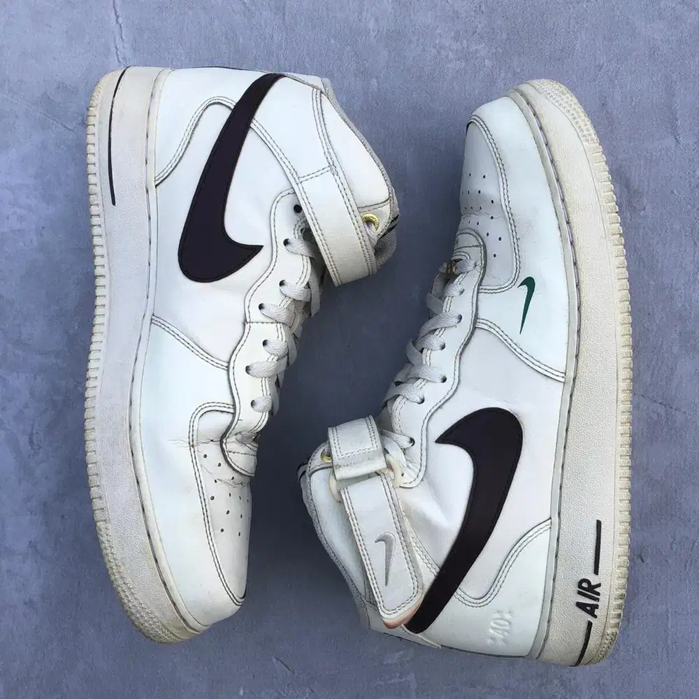 NIKE AIR FORCE 1 MID “40th ANNIVERSARY”