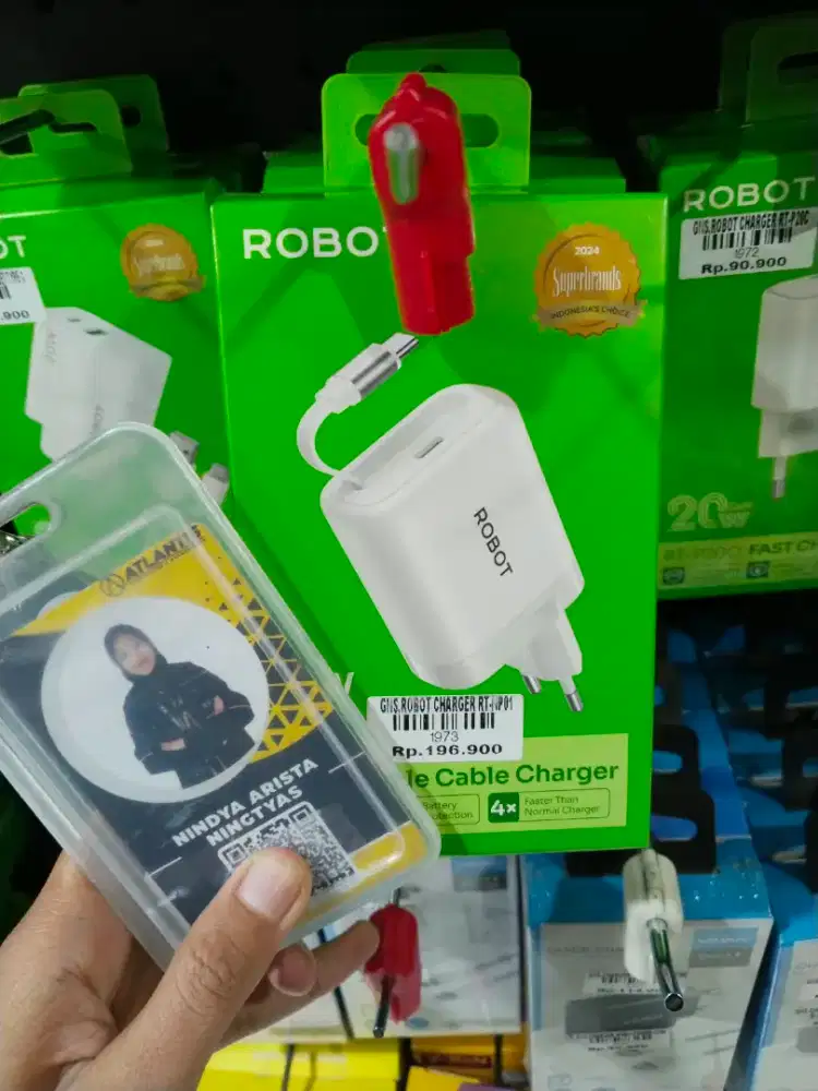 Charger robot ATLANTIS DAHSYAT