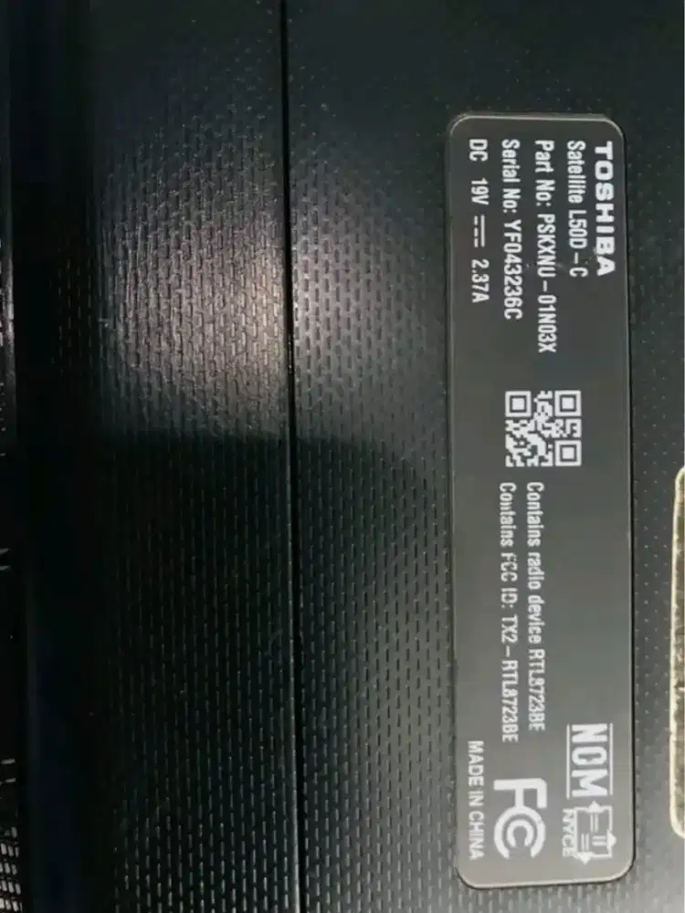 Laptop Toshiba satelit l50D- AMD A8