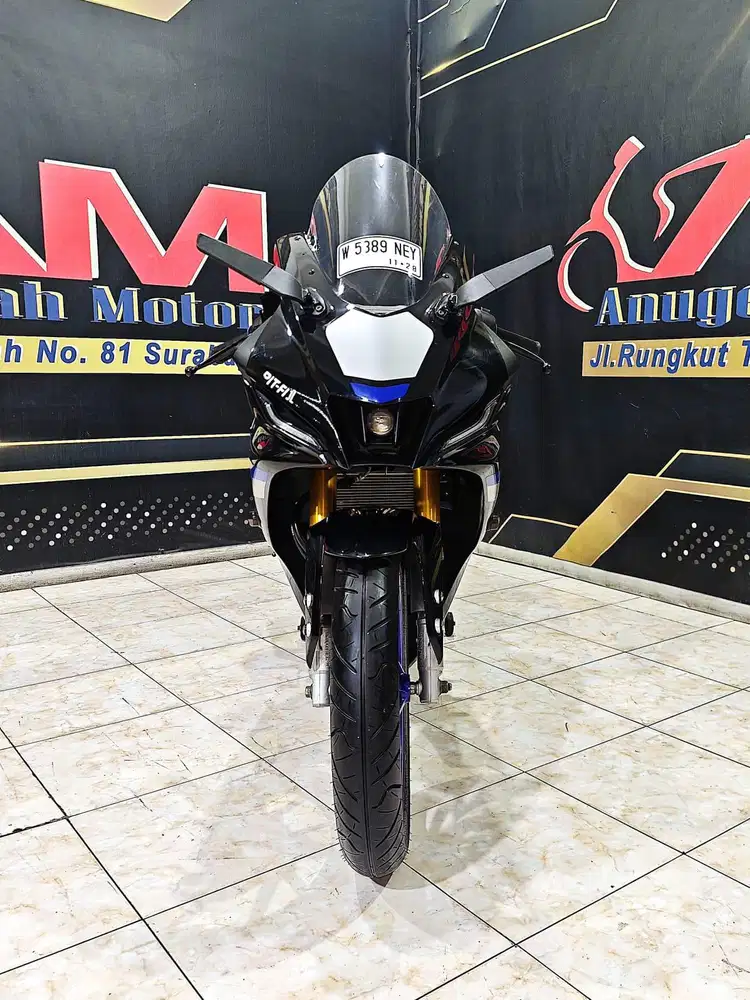 Yamaha R15 M abs silver metalic mewah th 2023. Anugerah motor rungkut