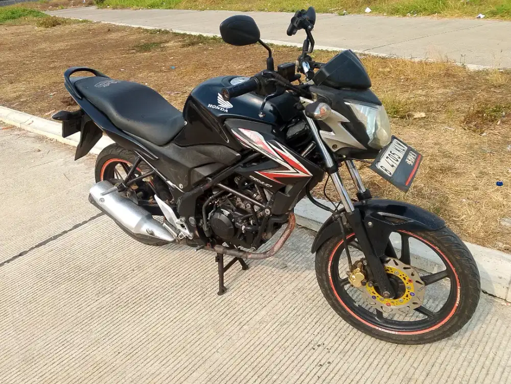 Honda CBR 150r old