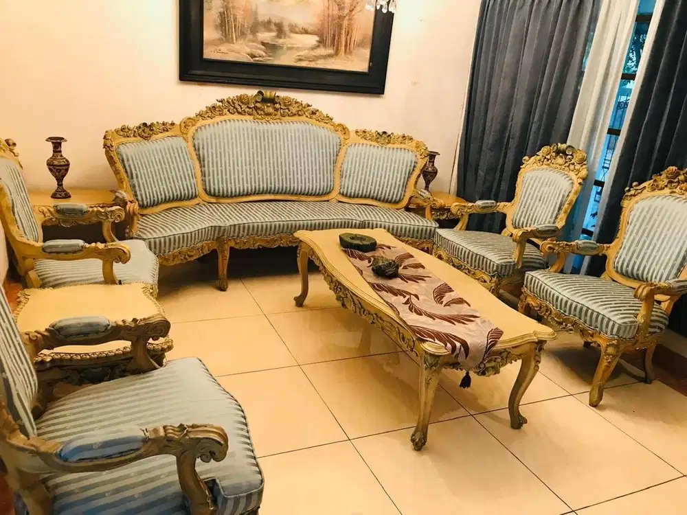 Dijual meja sofa antik pecah seribu