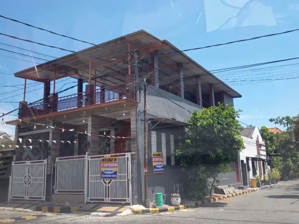Rumah pojok 2 lantai Sidoarjo kota