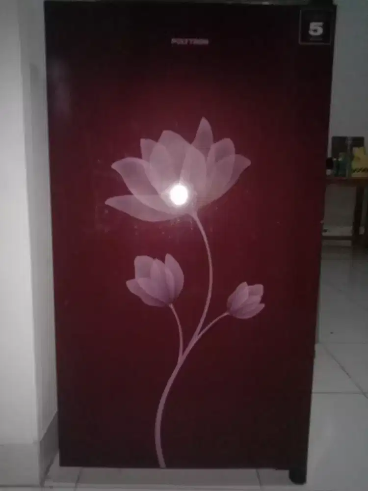 Polytron Belleza Merah Kulkas Freezer Irit Tanpa Bunga Es Politron