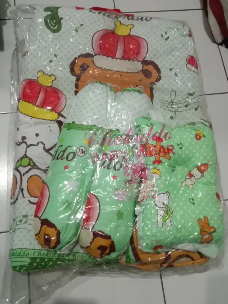 kasur plus bantal guling bayi
