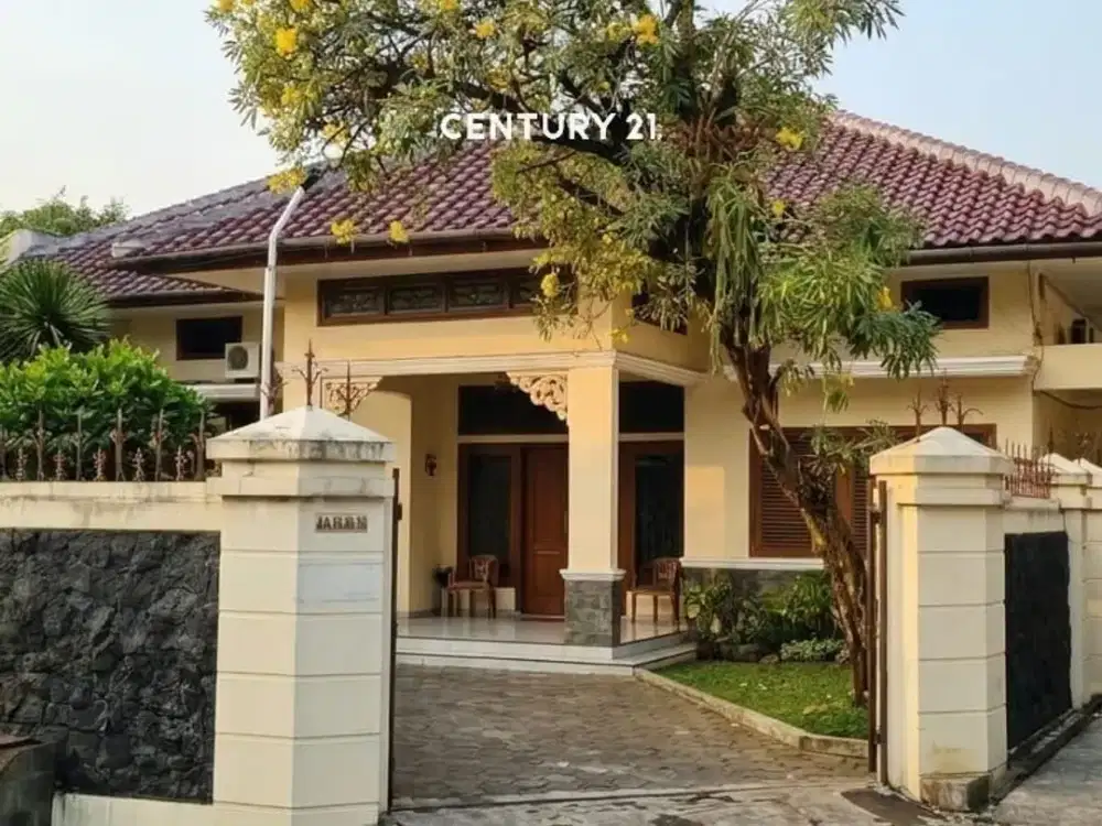 Rumah Tinggal Dengan Private Swimming Pool Ef 19378