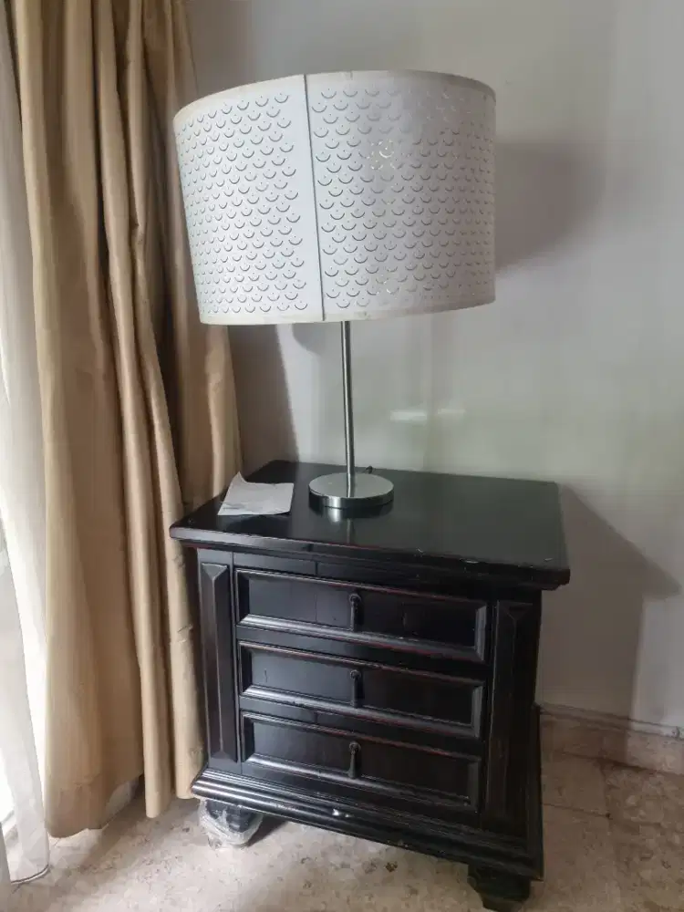 Meja side table