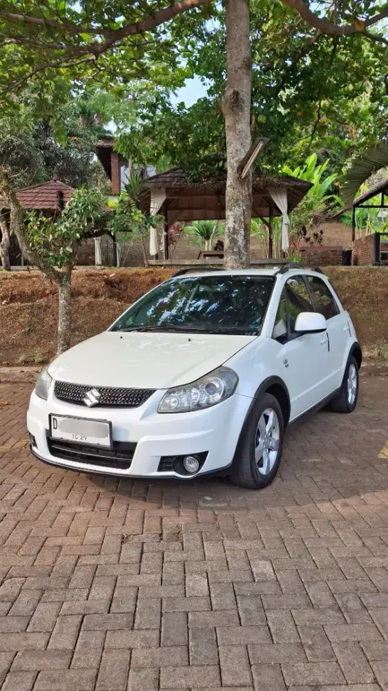Suzuki SX4 X Over Facelift AT Automatic Mulus Antik Full Original