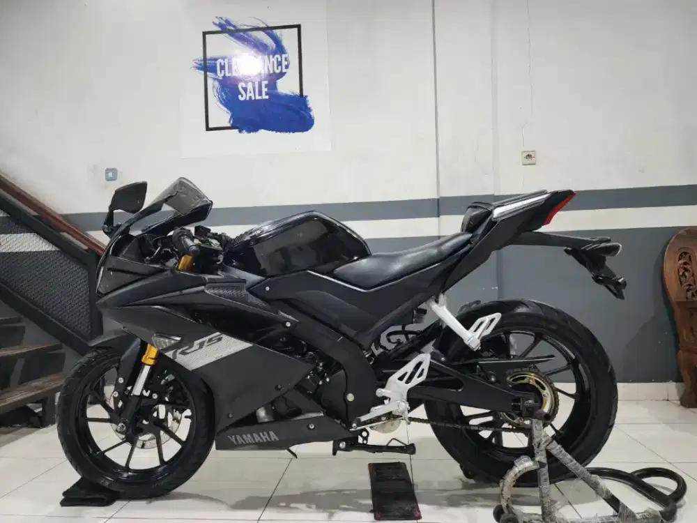 YAMAHA R15 BARANG MULUS SIAP PAKAI