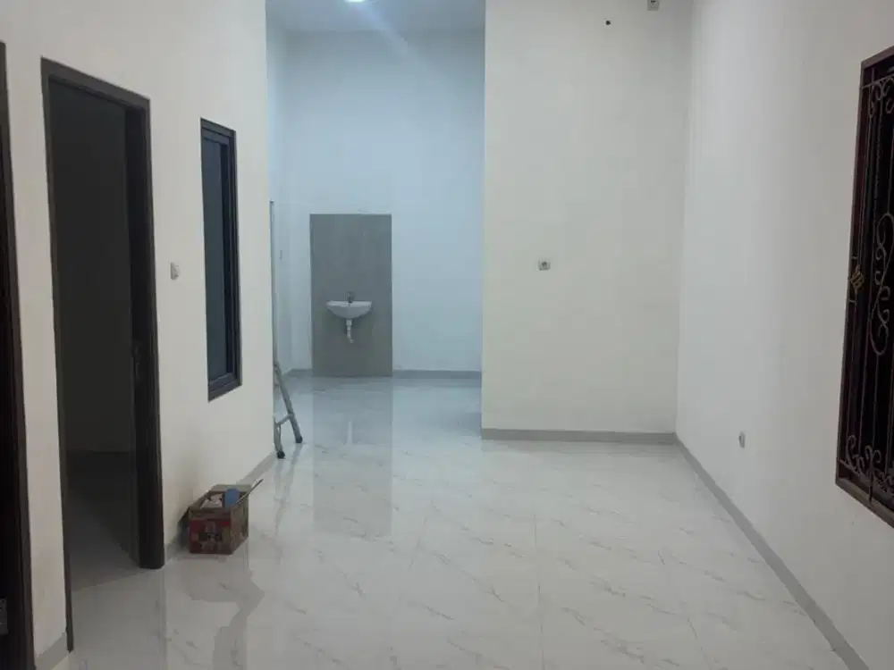 Dijual Rumah Siap Huni Tipe Hoek Dekat Kawasan Kuliner di Cluster Catalina Gading Serpong