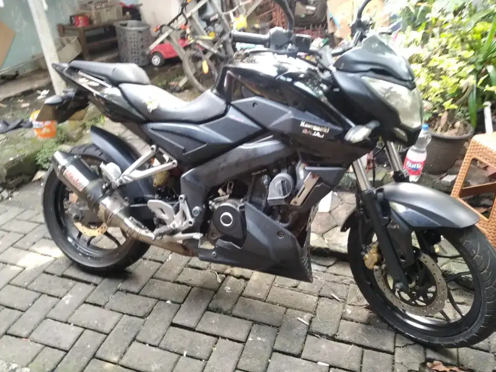 PULSAR 200NS 5.8 JT