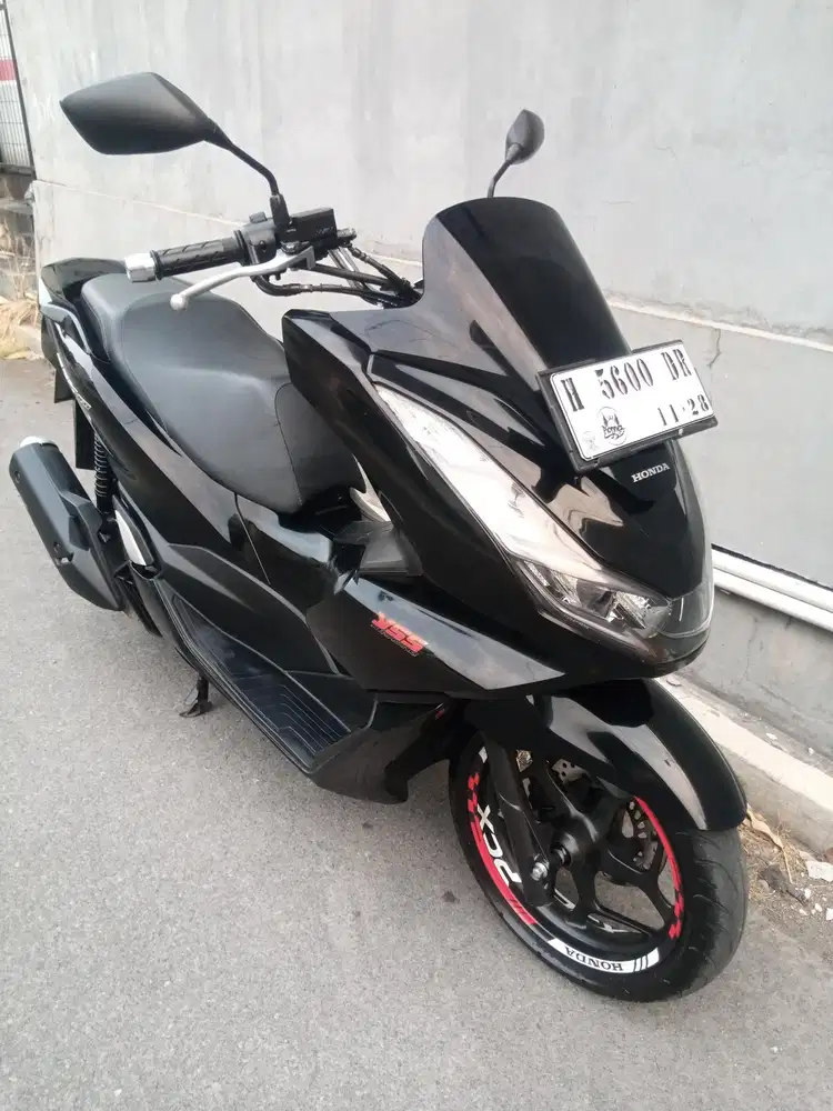 Honda PCX 160 2023 Hitam glossy