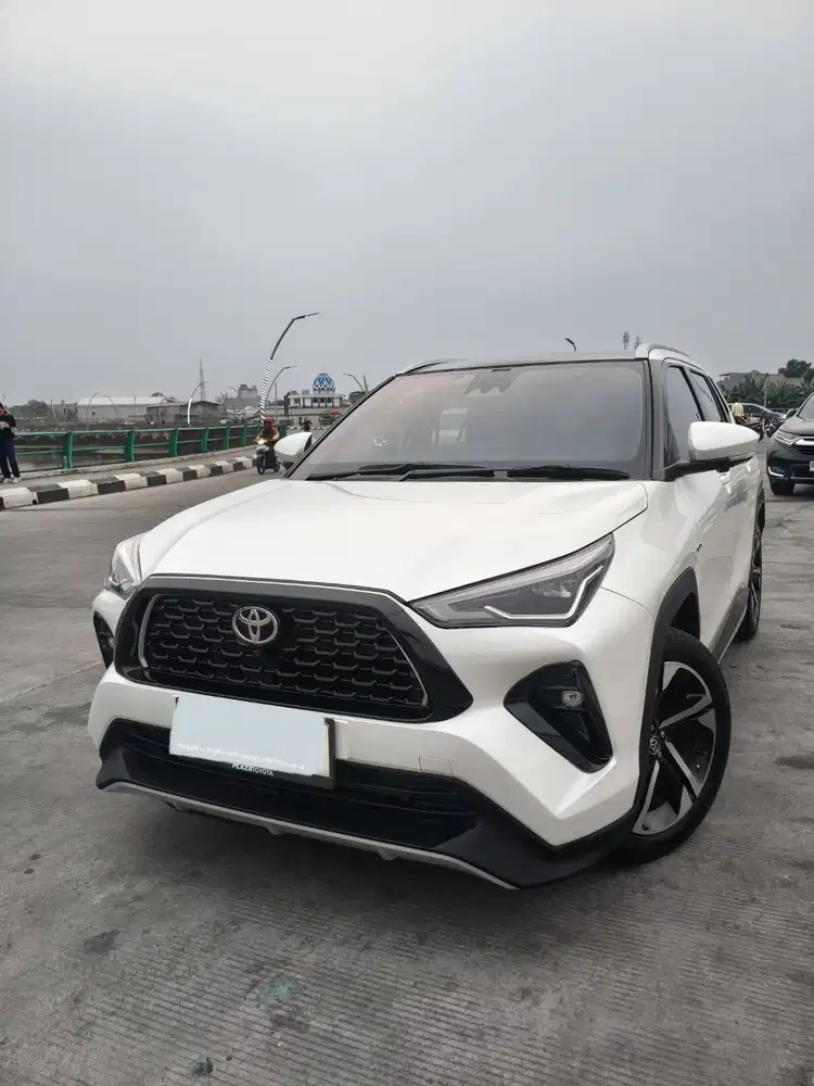 Toyota Yaris Cross S Hybrid Putih ADAS PANORAMIC LOW KM !!!