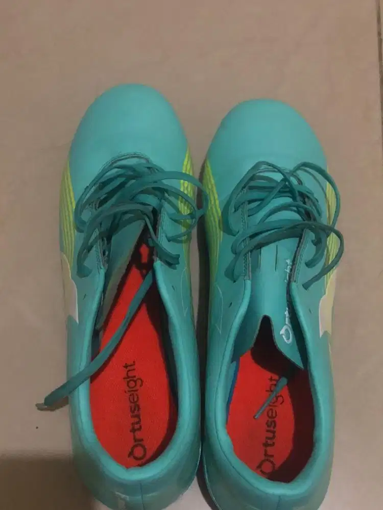 Sepatu Bola Ortuseight