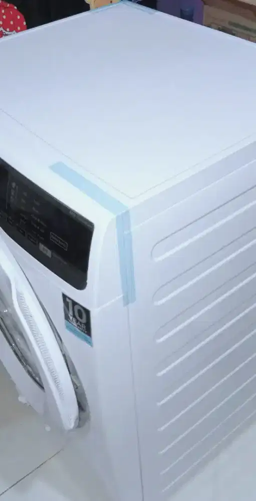 Mesin cuci frontloading Electrolux 8kg seri hijab,like new,nego